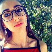 Bonjour, 
Étudiante en licence économie et gestion (niveau actuel Licence 2), je propose des cours particulier en économie, mais aussi dans toutes les matières qui correspondent à un élève en classe de ES, ayant moi même effectué un bac ES.
N'hésitez pas